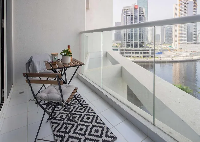 Frank Porter - Damac Maison Prive B