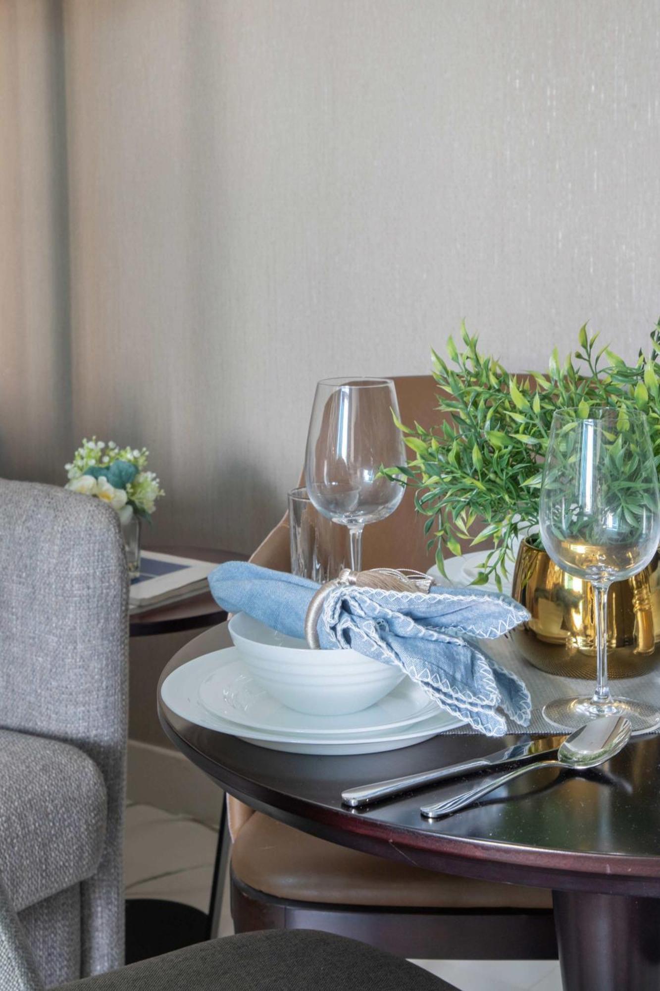 Frank Porter - Damac Maison Prive B Apartment *