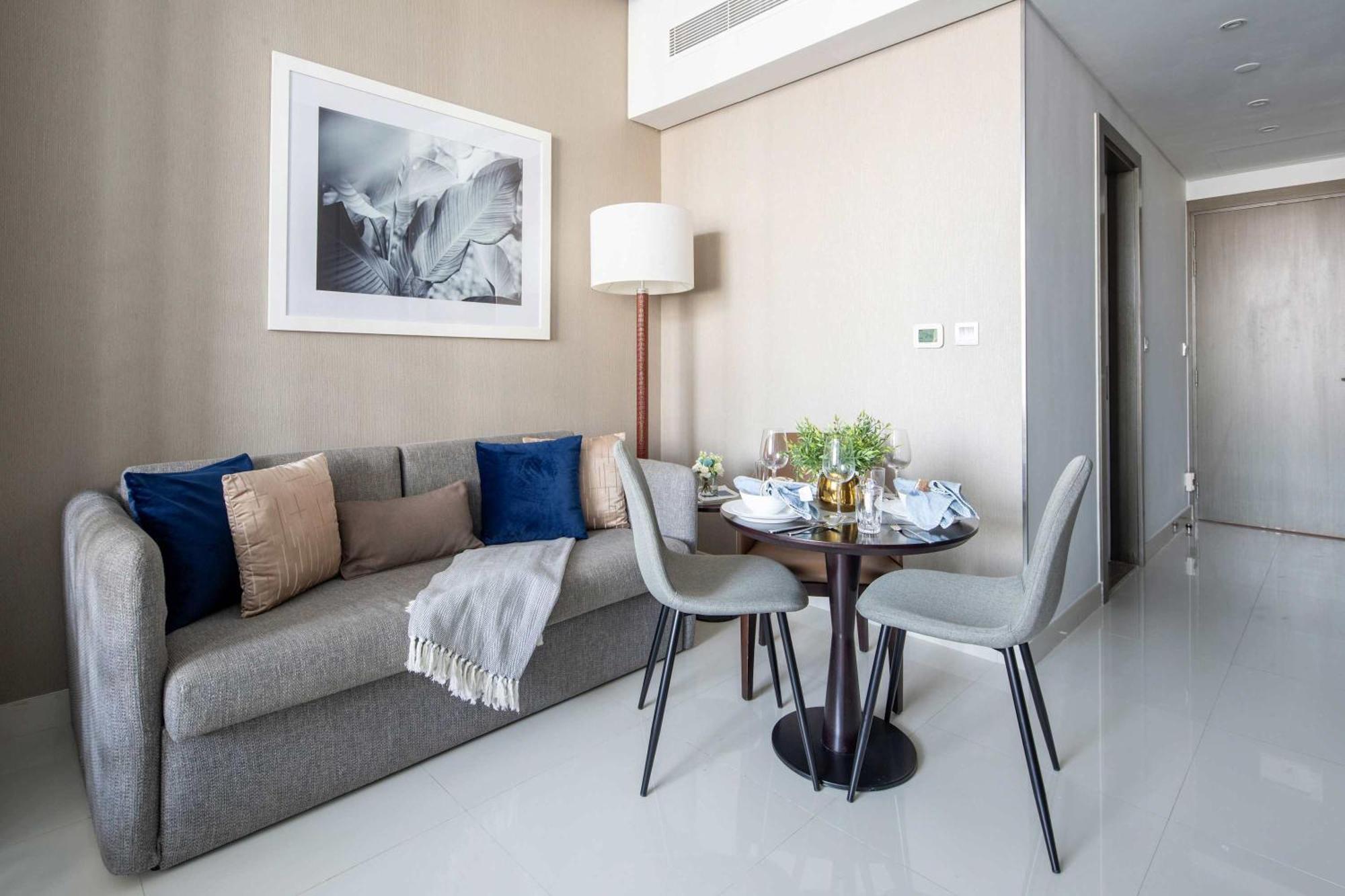 Frank Porter - Damac Maison Prive B Apartment